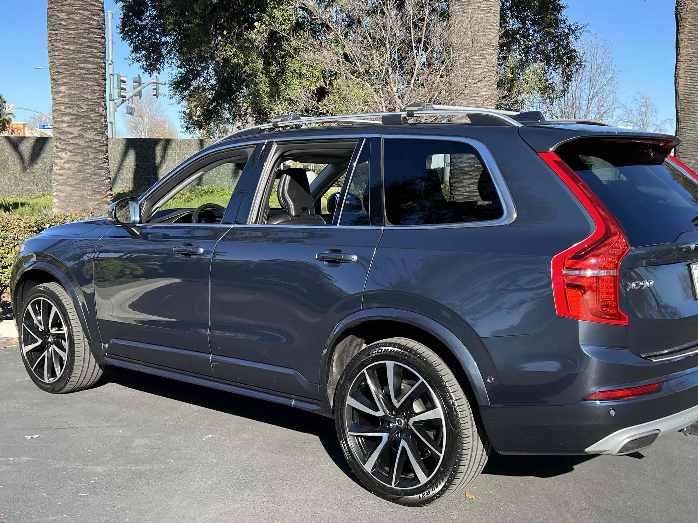 Used 2019 Volvo XC90 T6 Momentum w/ Advanced Package image 61