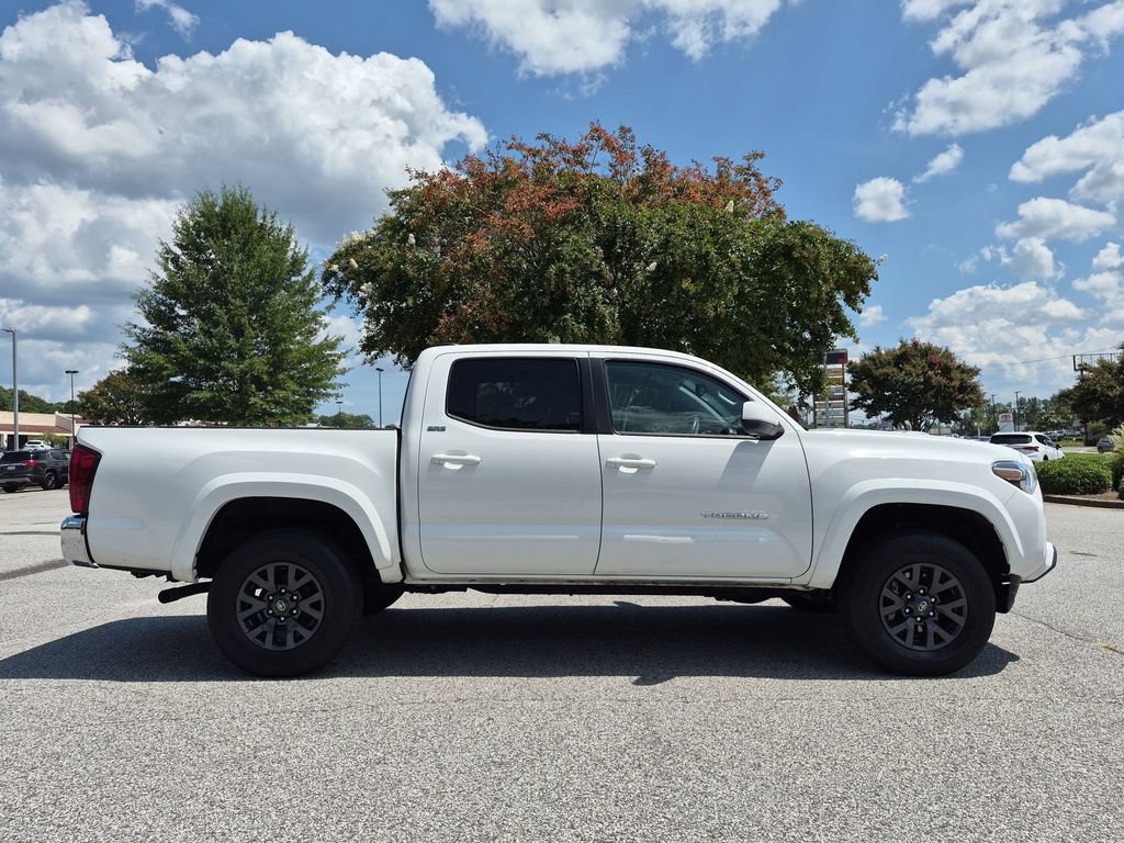 Used 2023 Toyota Tacoma SR5 RWD image 2