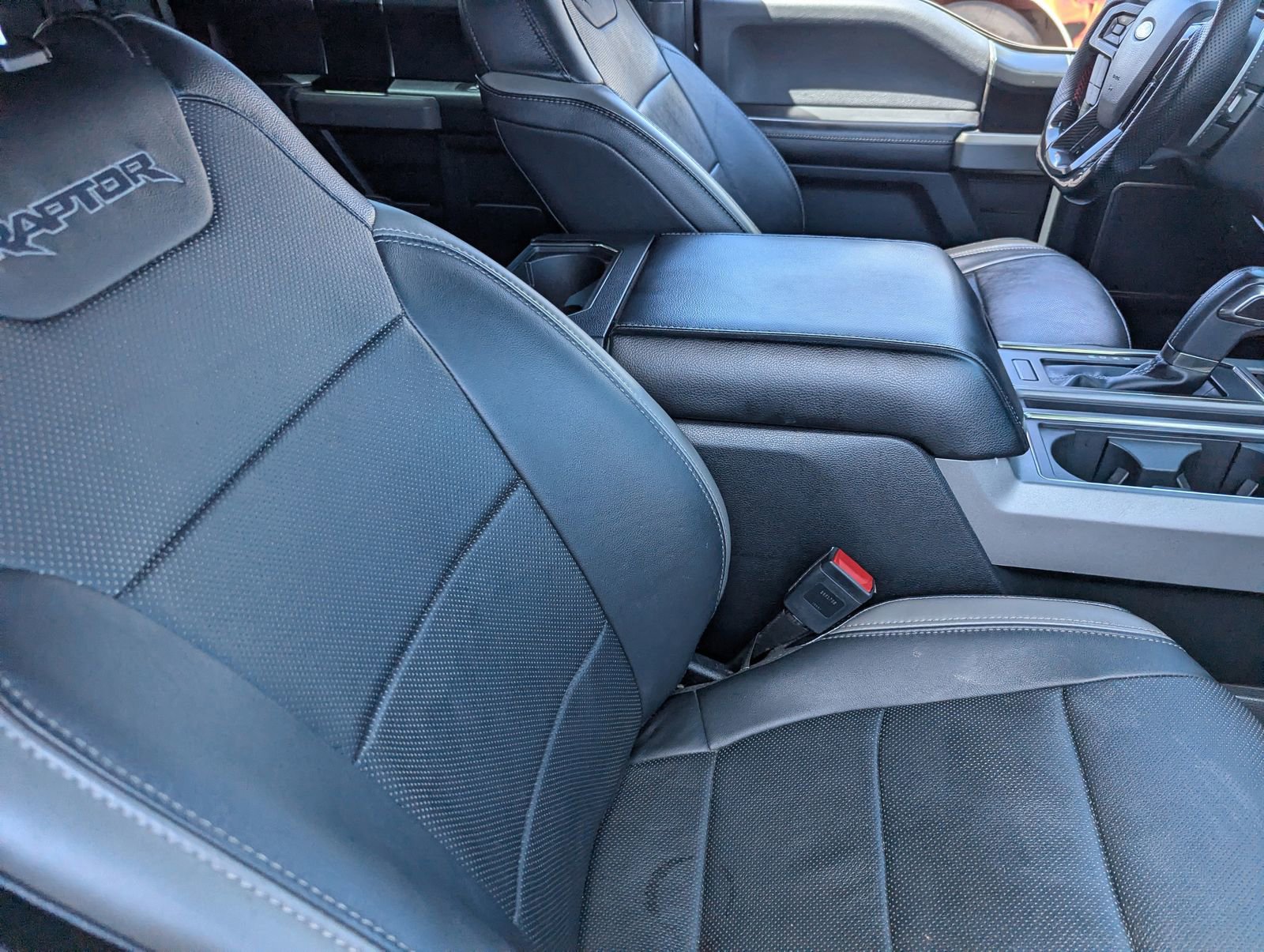 Used 2018 Ford F150 Raptor w/ Equipment Group 802A Luxury AWD/4WD image 10