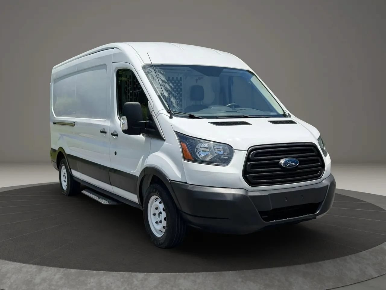 Used 2019 Ford Transit 150 148 Medium Roof RWD image 3