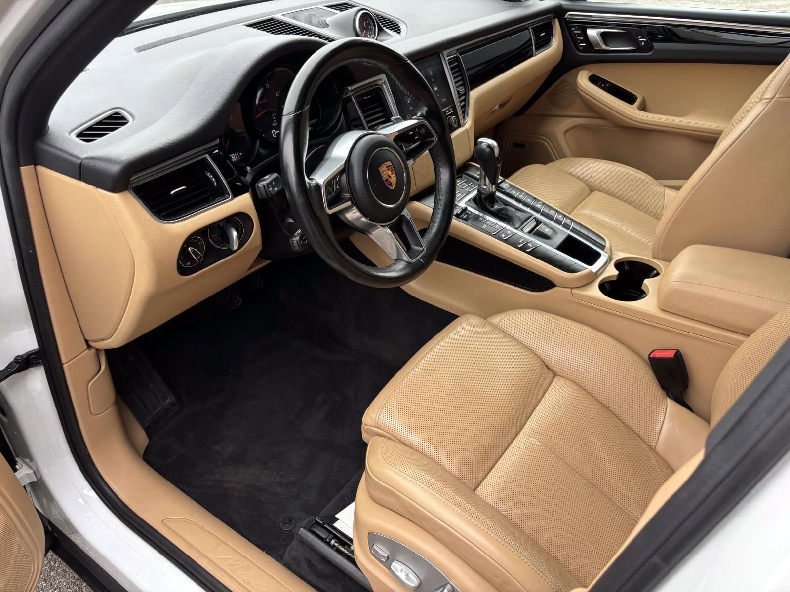 Used 2017 Porsche Macan image 19