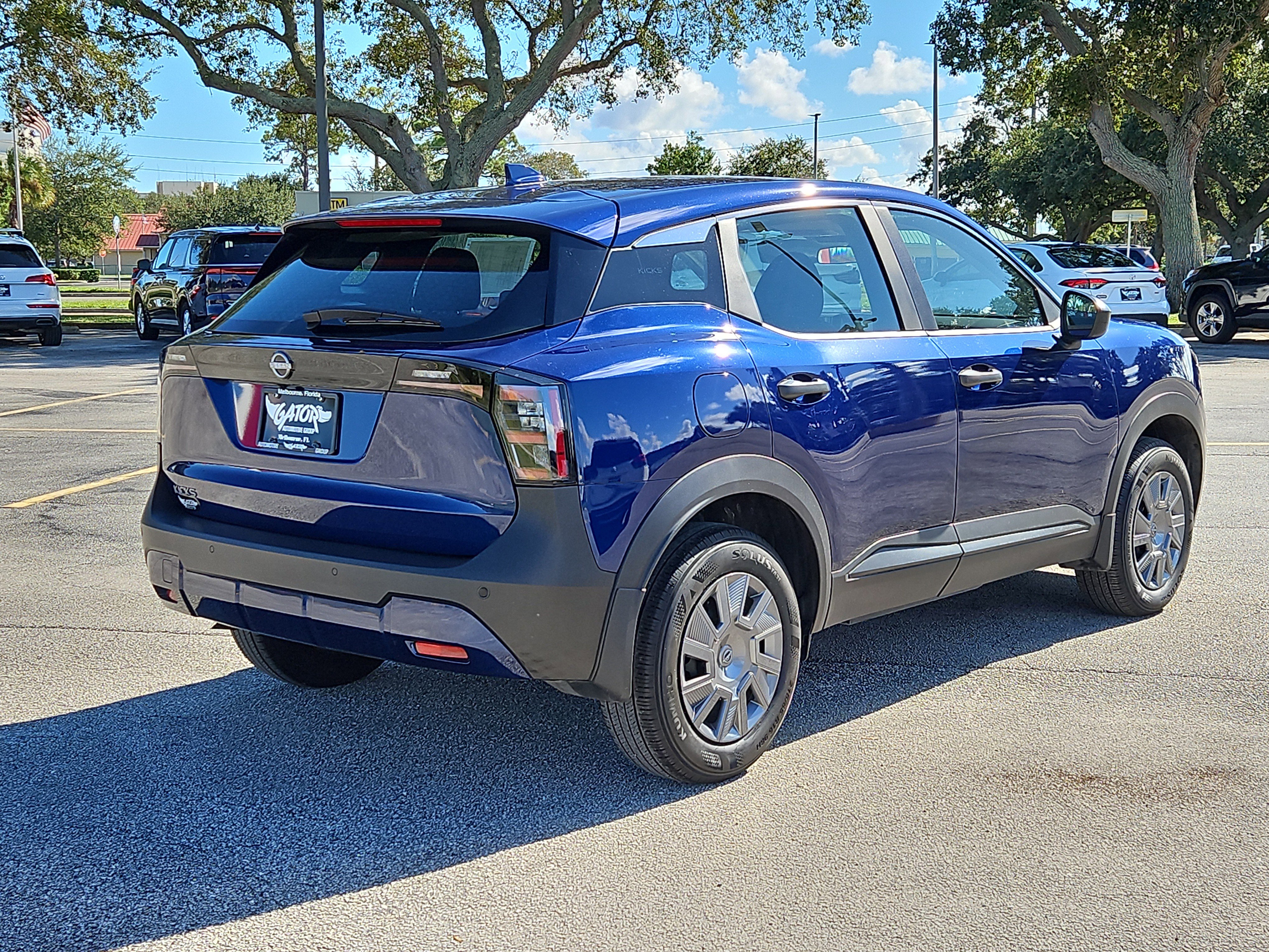 Used 2025 Nissan Kicks S FWD image 4