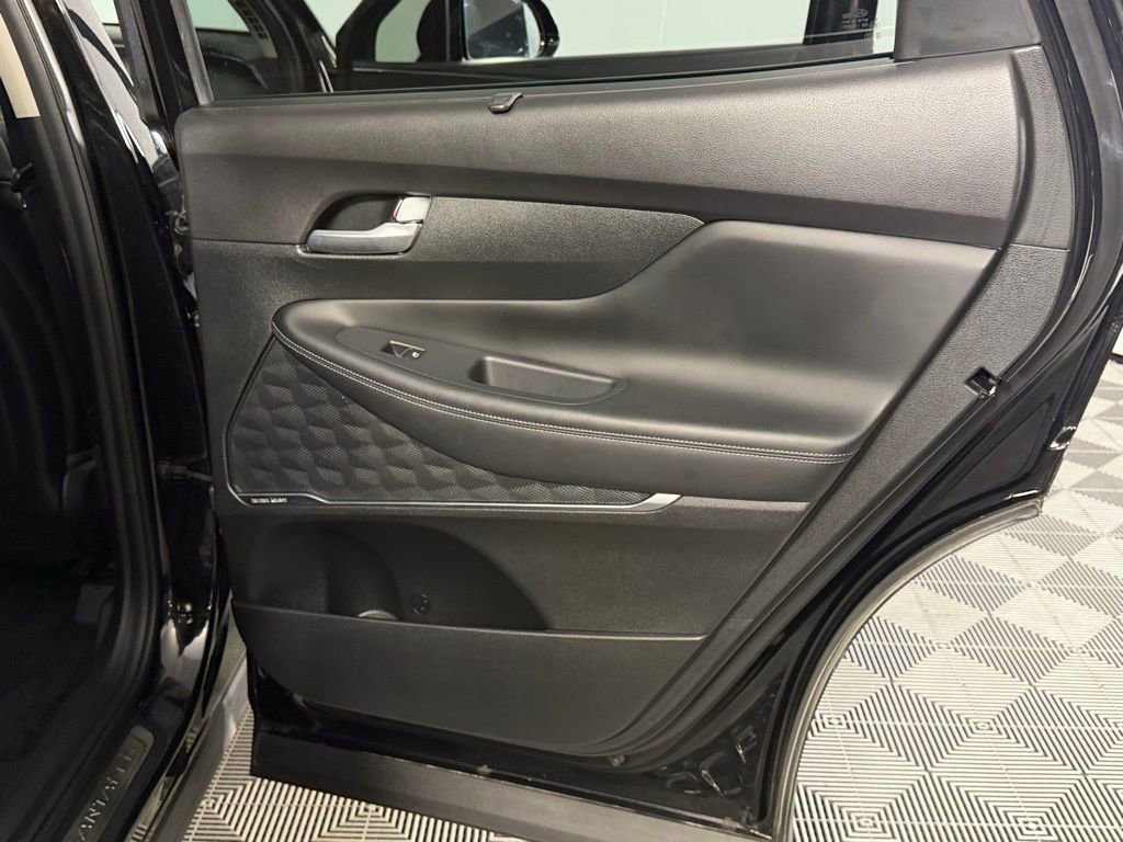 Used 2023 Hyundai Santa Fe SEL Premium image 32