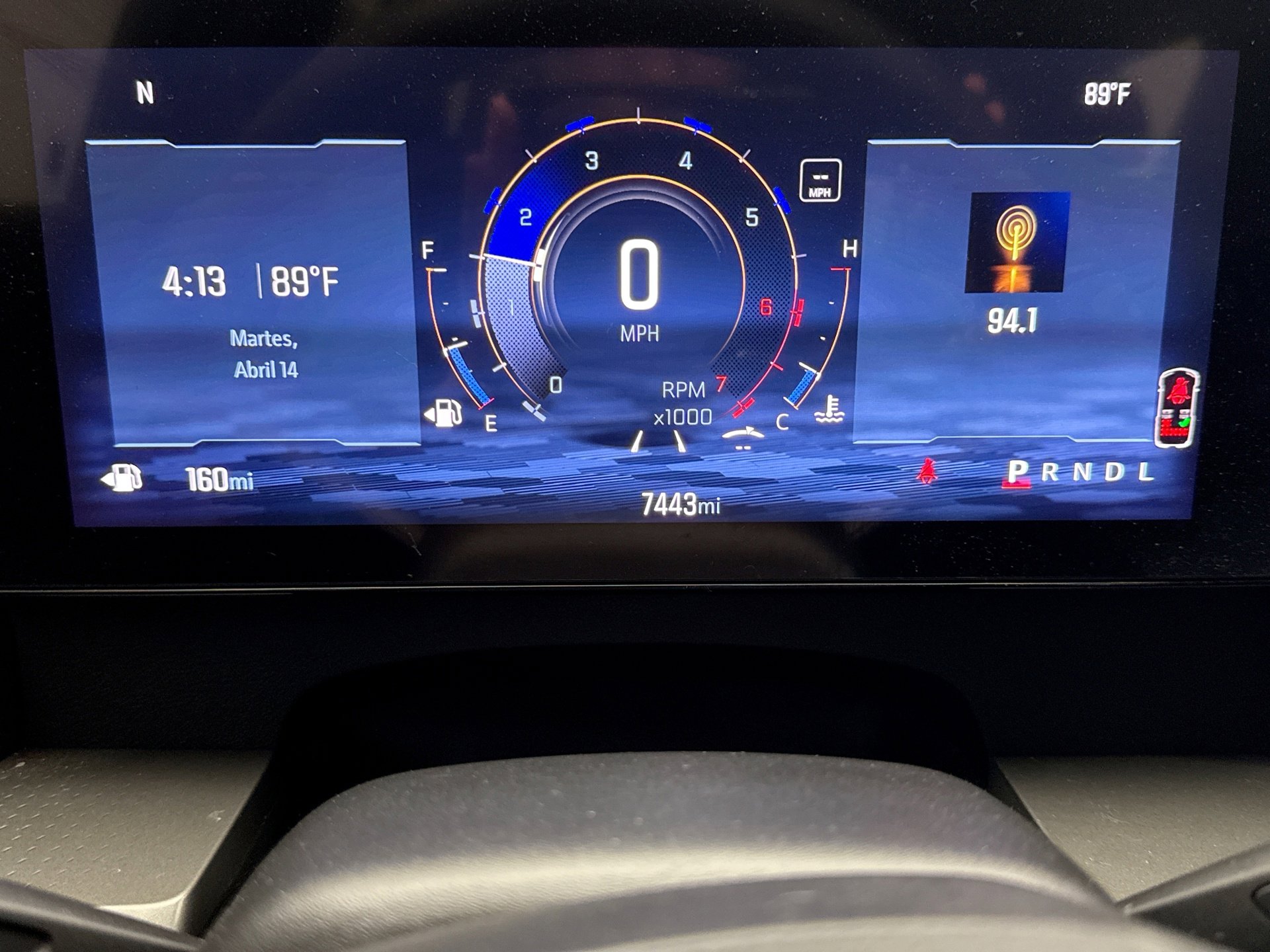 Used 2025 Chevrolet Traverse LT w/ Driver Confidence Package image 9