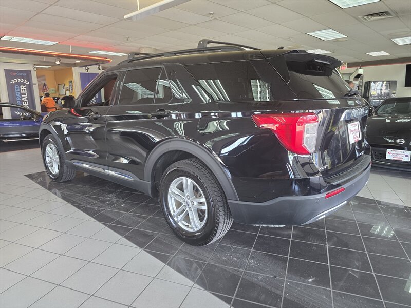 Used 2020 Ford Explorer XLT w/ Equipment Group 202A AWD/4WD image 6