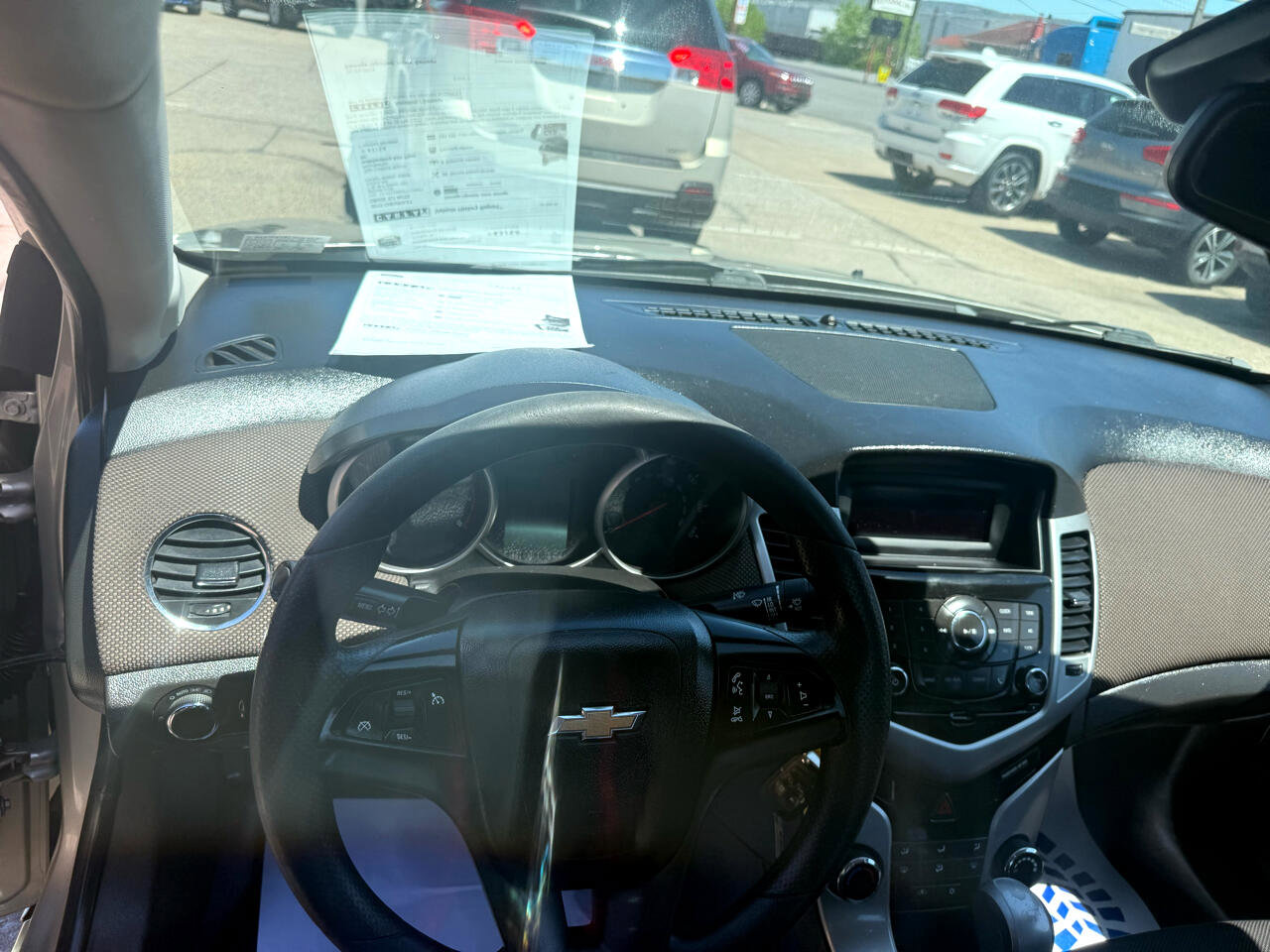 Used 2015 Chevrolet Cruze LT image 25
