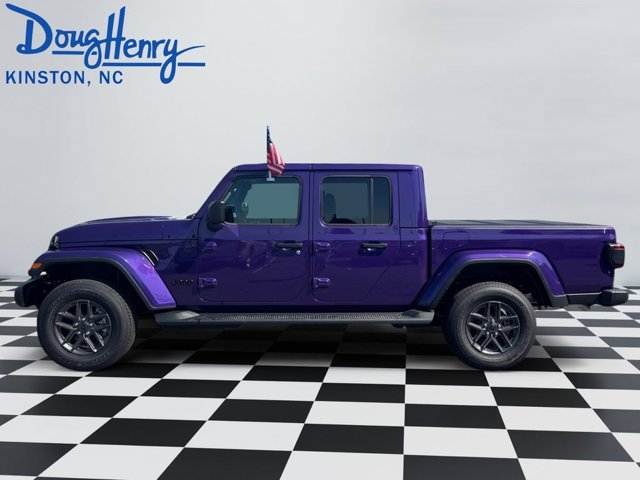 New 2026 Jeep Gladiator Sport AWD/4WD image 2