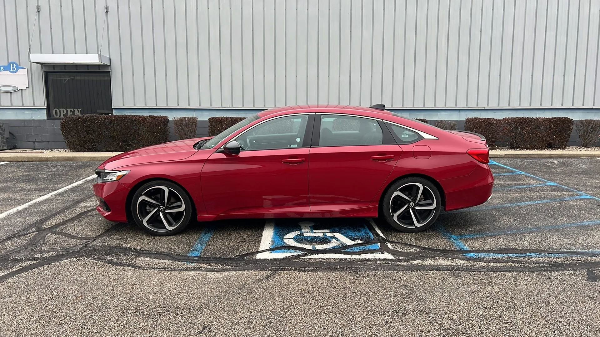 Used 2021 Honda Accord Sport image 17