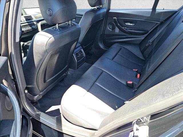 Used 2017 BMW 320i Sedan RWD image 18