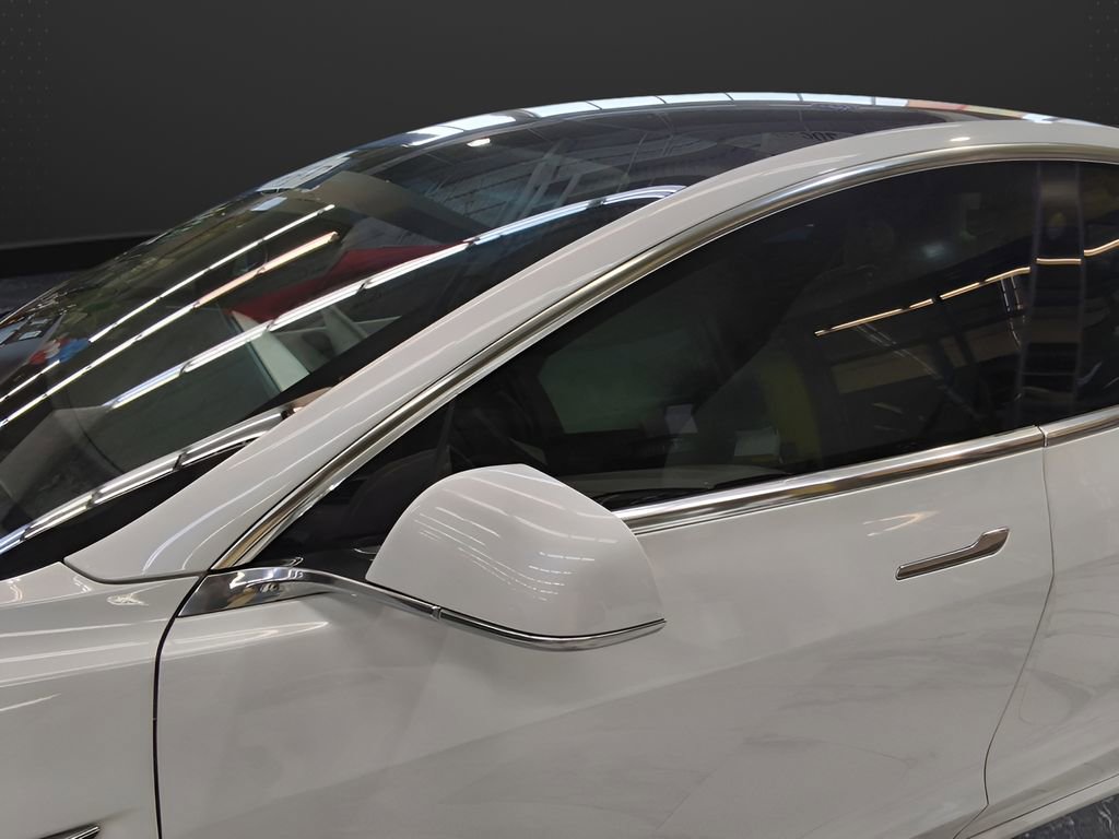 Used 2020 Tesla Model 3 Long Range AWD/4WD image 29