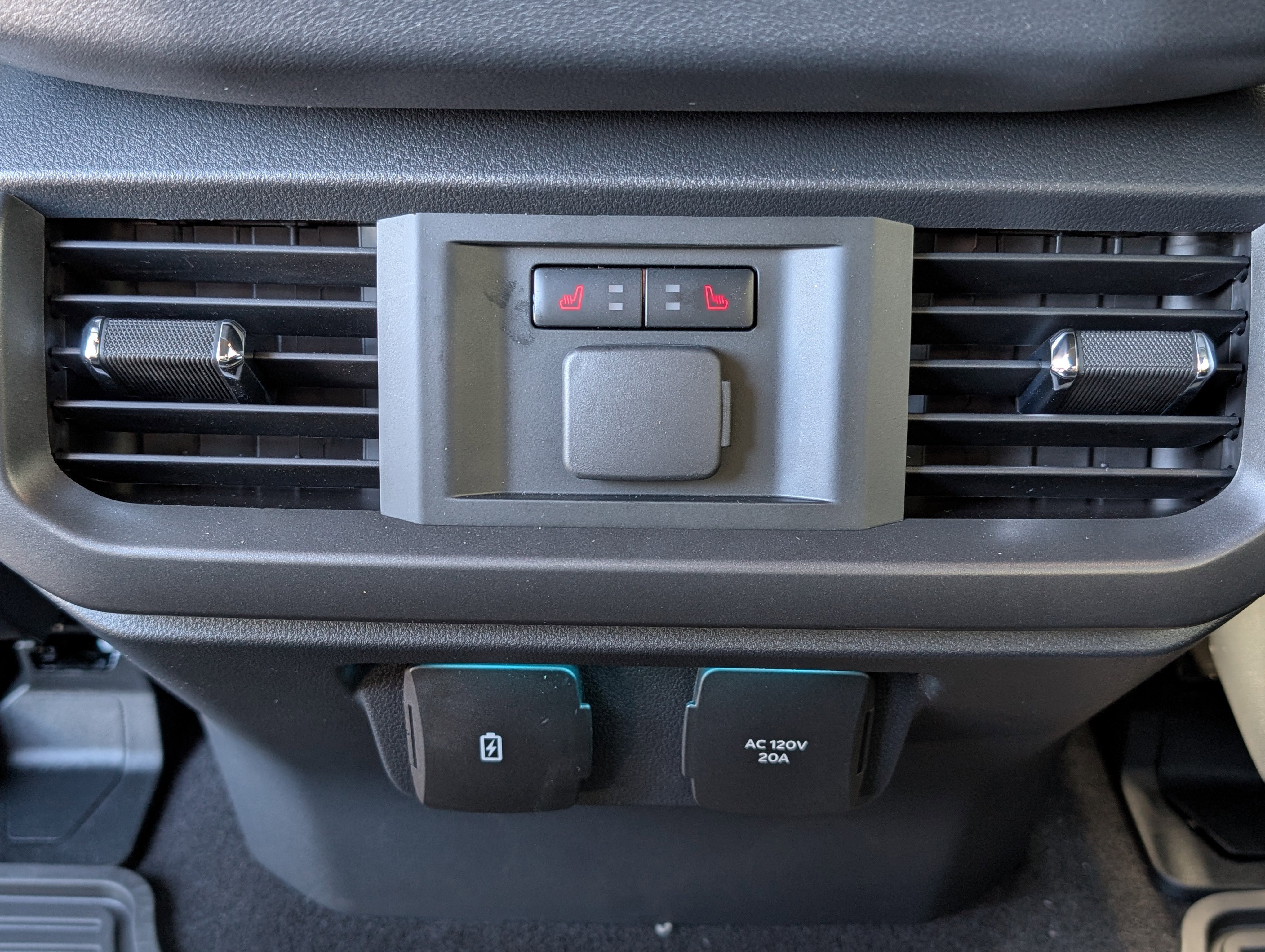 New 2025 Ford F150 Lariat w/ Equipment Group 502A High image 13