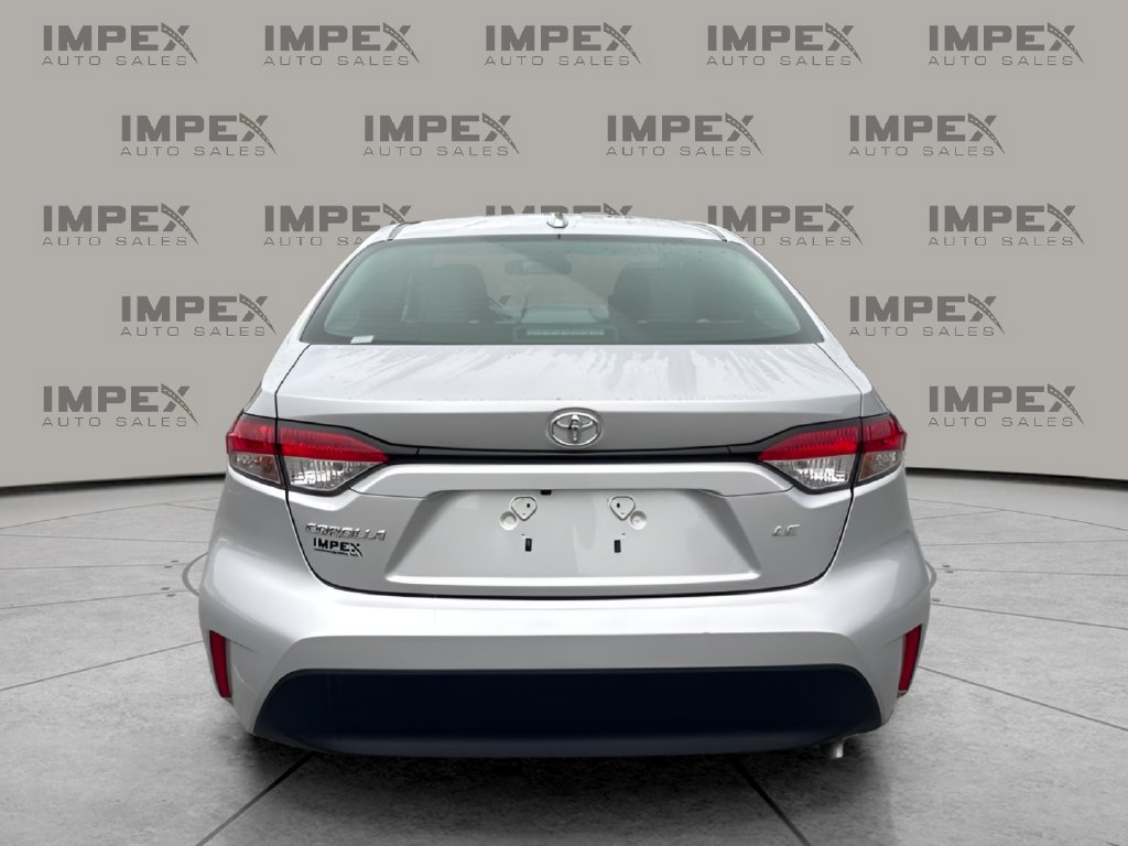 Used 2025 Toyota Corolla LE w/ Convenience Package FWD image 4