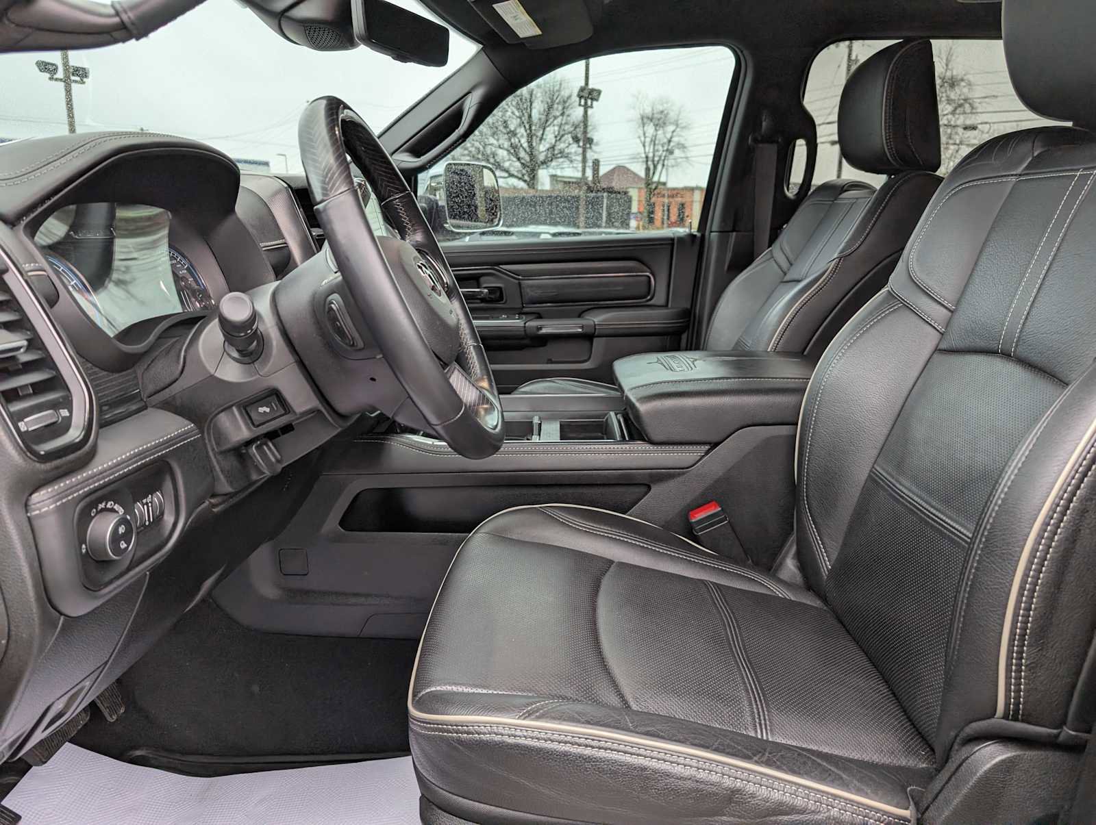 Used 2022 RAM 3500 Limited image 4