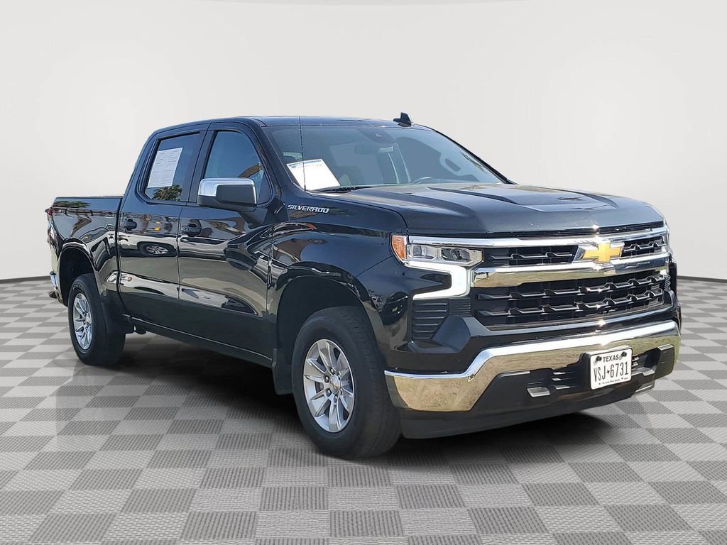 Used 2025 Chevrolet Silverado 1500 LT image 2