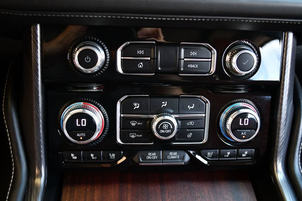 Used 2023 GMC Yukon Denali Ultimate AWD/4WD image 56