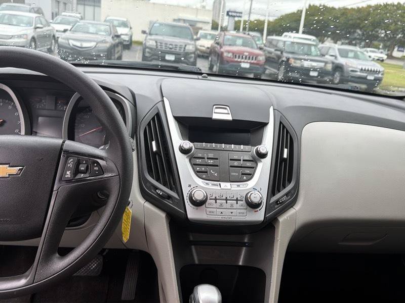 Used 2014 Chevrolet Equinox LS FWD image 23