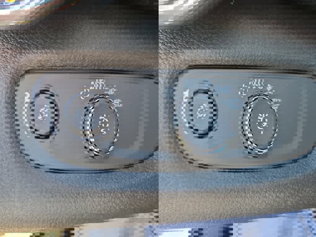 New 2026 Chevrolet Trax ACTIV w/ Driver Confidence Package image 15