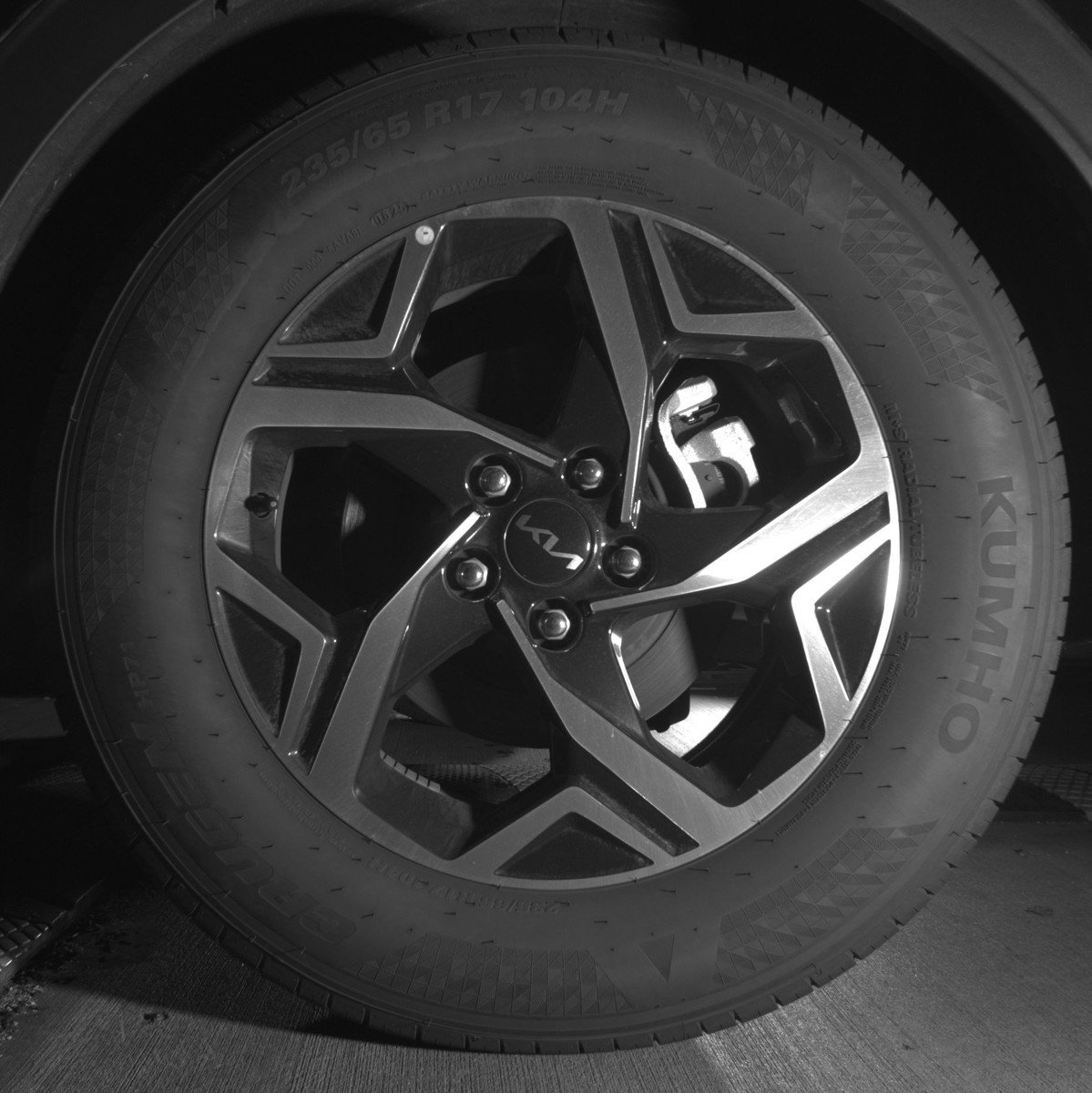 Used 2025 Kia Sportage LX image 14