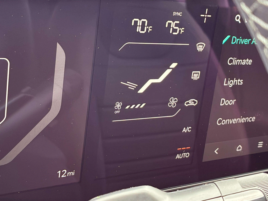 Used 2025 Kia K4 EX FWD image 11