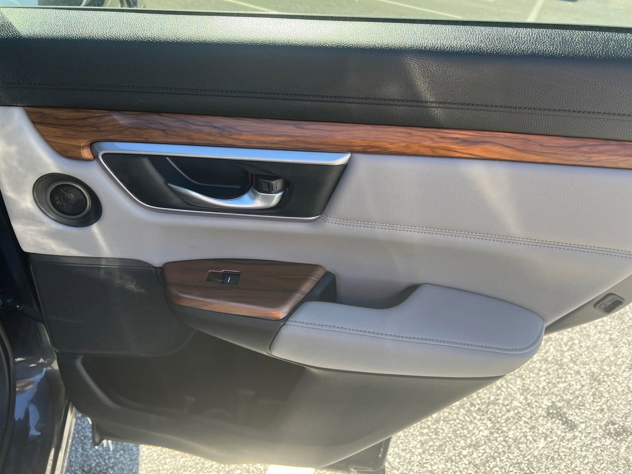 Used 2018 Honda CR-V EX-L image 19