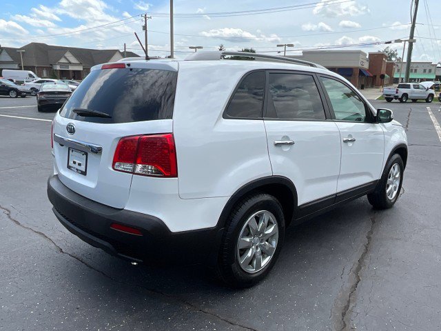 Used 2013 Kia Sorento LX w/ Convenience Pkg FWD image 6