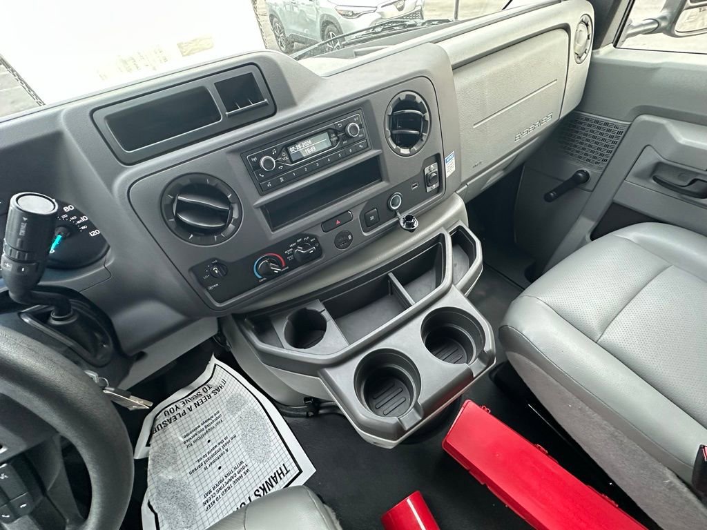 Used 2024 Ford E-350 and Econoline 350 Super Duty image 26