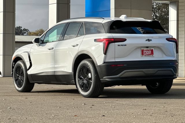 New 2026 Chevrolet Blazer EV LT w/ Midnight/Sport Edition FWD image 9