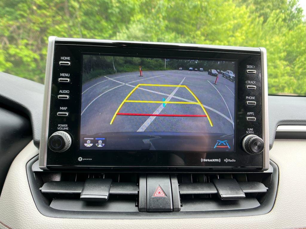 Used 2022 Toyota RAV4 XLE w/ Convenience Package AWD/4WD image 18
