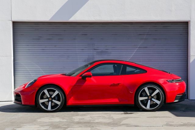 Certified 2025 Porsche 911 Carrera image 2