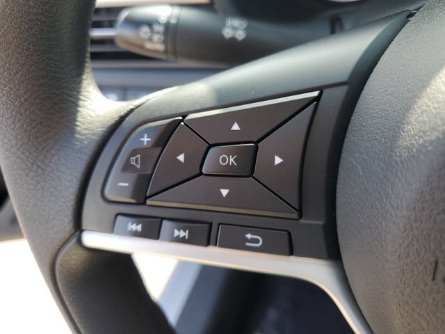 Used 2024 Nissan Altima 2.5 SV FWD image 11