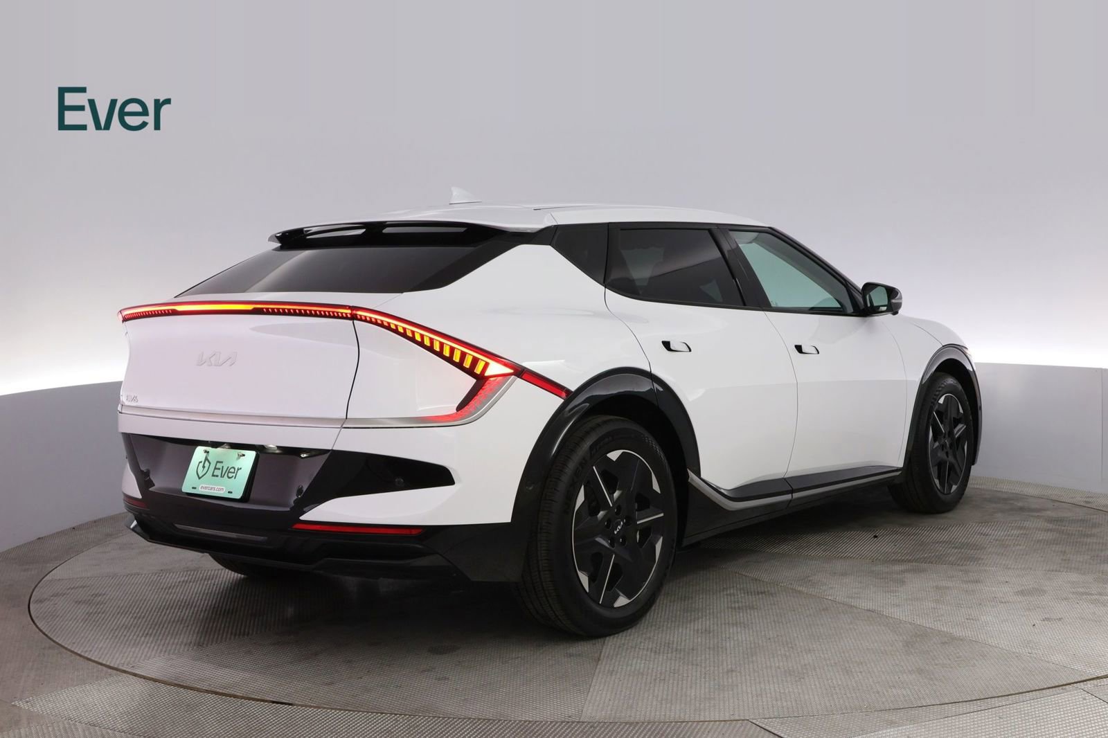 Used 2025 Kia EV6 Wind image 3