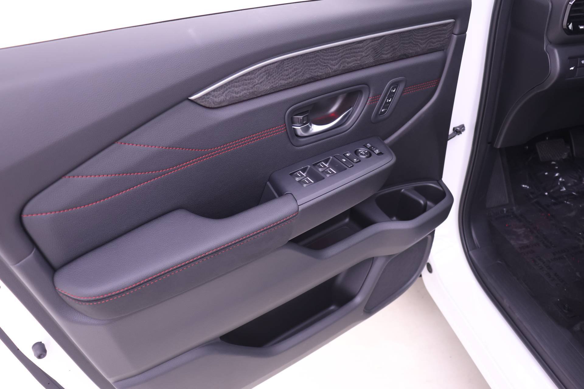 New 2026 Honda Pilot Black Edition image 9