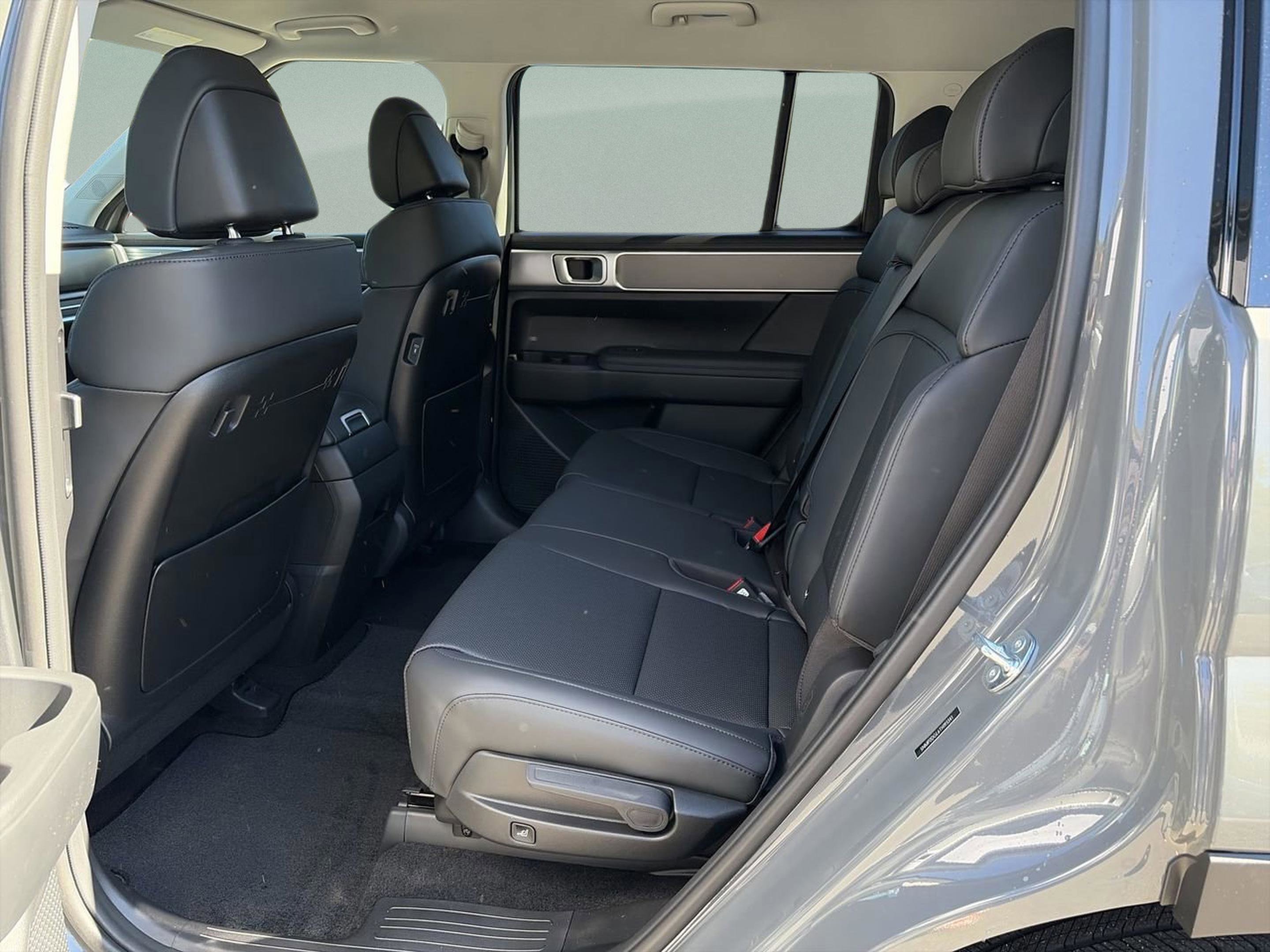 New 2026 Hyundai Santa Fe SEL image 16