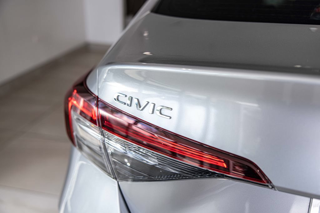 Used 2025 Honda Civic Sport image 15