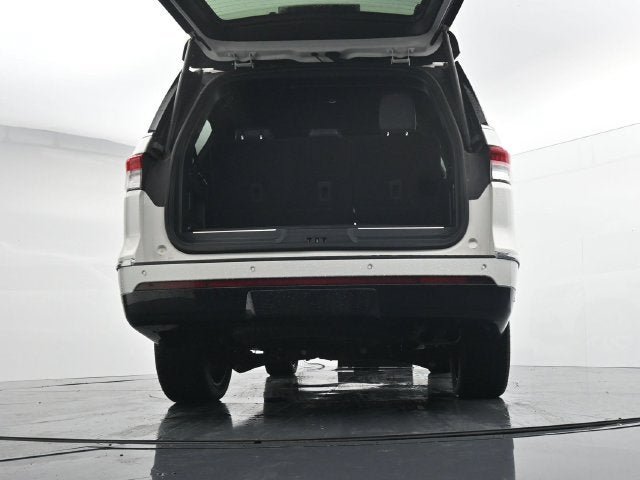 Used 2023 Lincoln Navigator Reserve AWD/4WD image 37