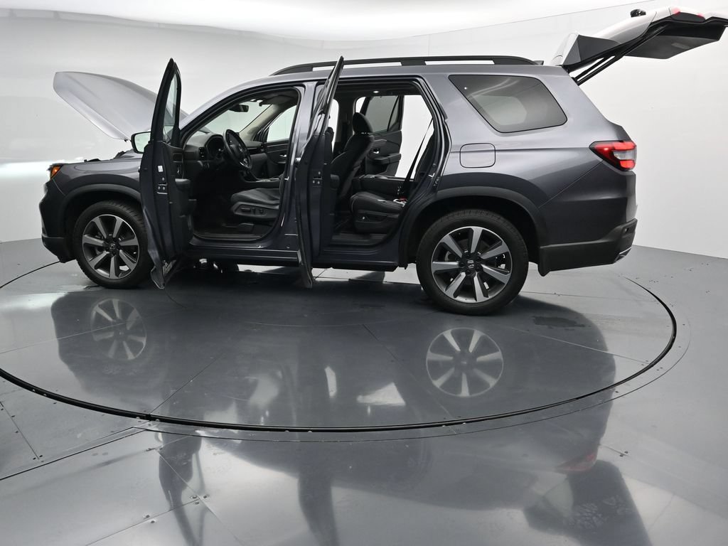 Used 2023 Honda Pilot Elite image 28
