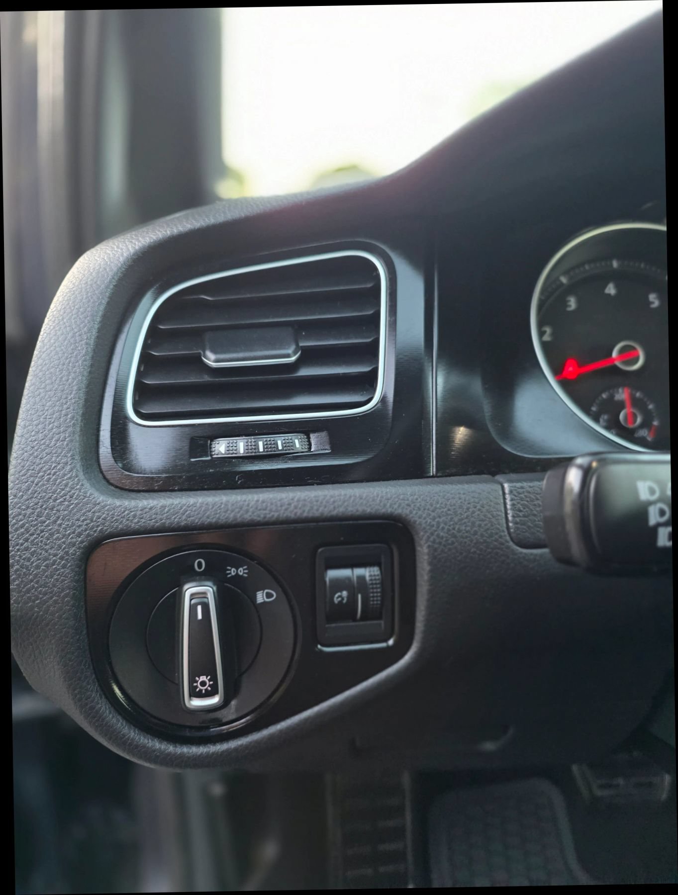 Used 2017 Volkswagen GTI Sport FWD image 22