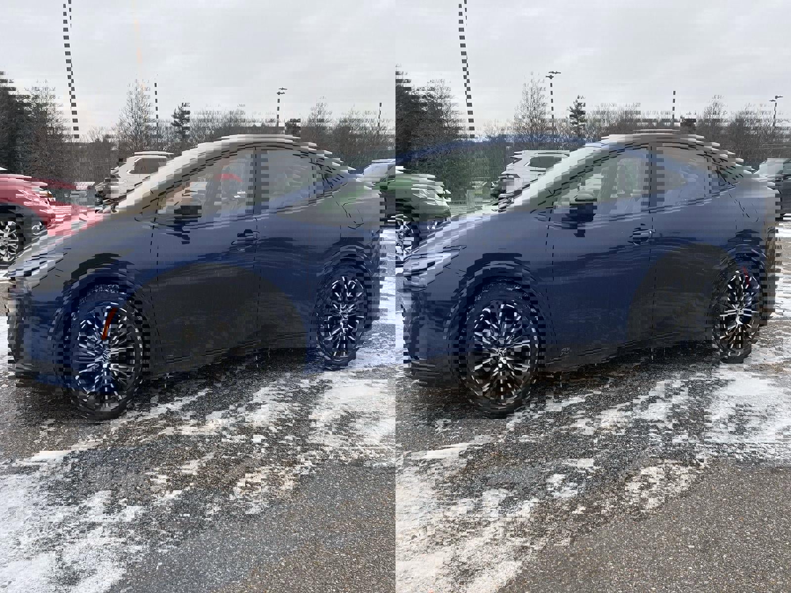 Used 2025 Toyota Prius XLE image 18