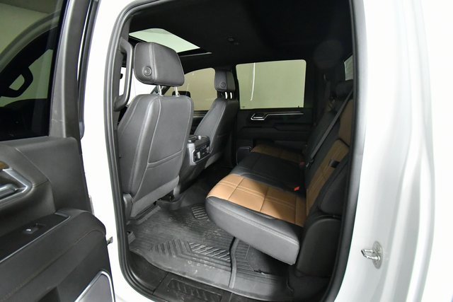 Used 2024 Chevrolet Silverado 3500 High Country w/ Technology Package image 25