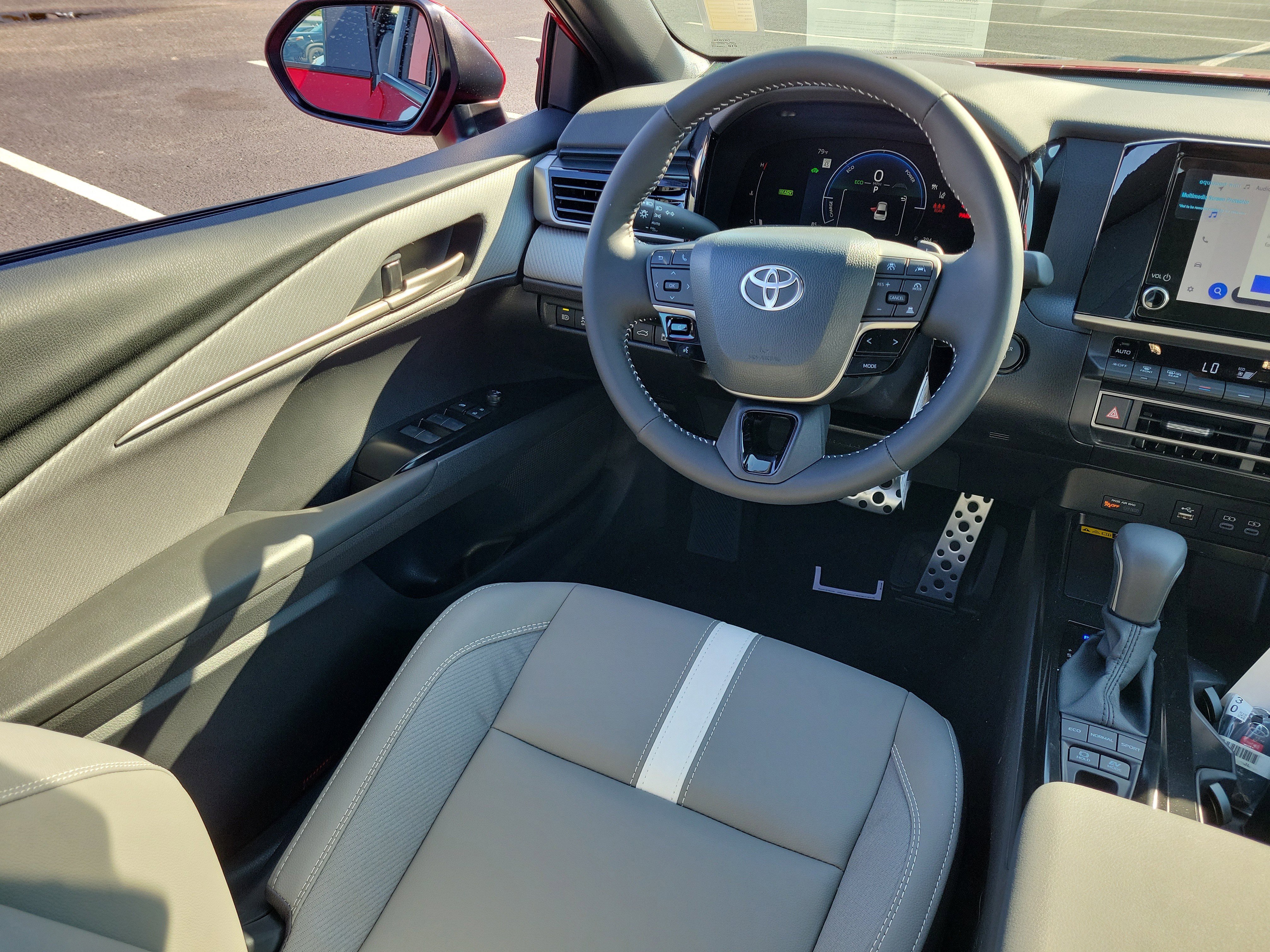 Used 2026 Toyota Camry LE image 16