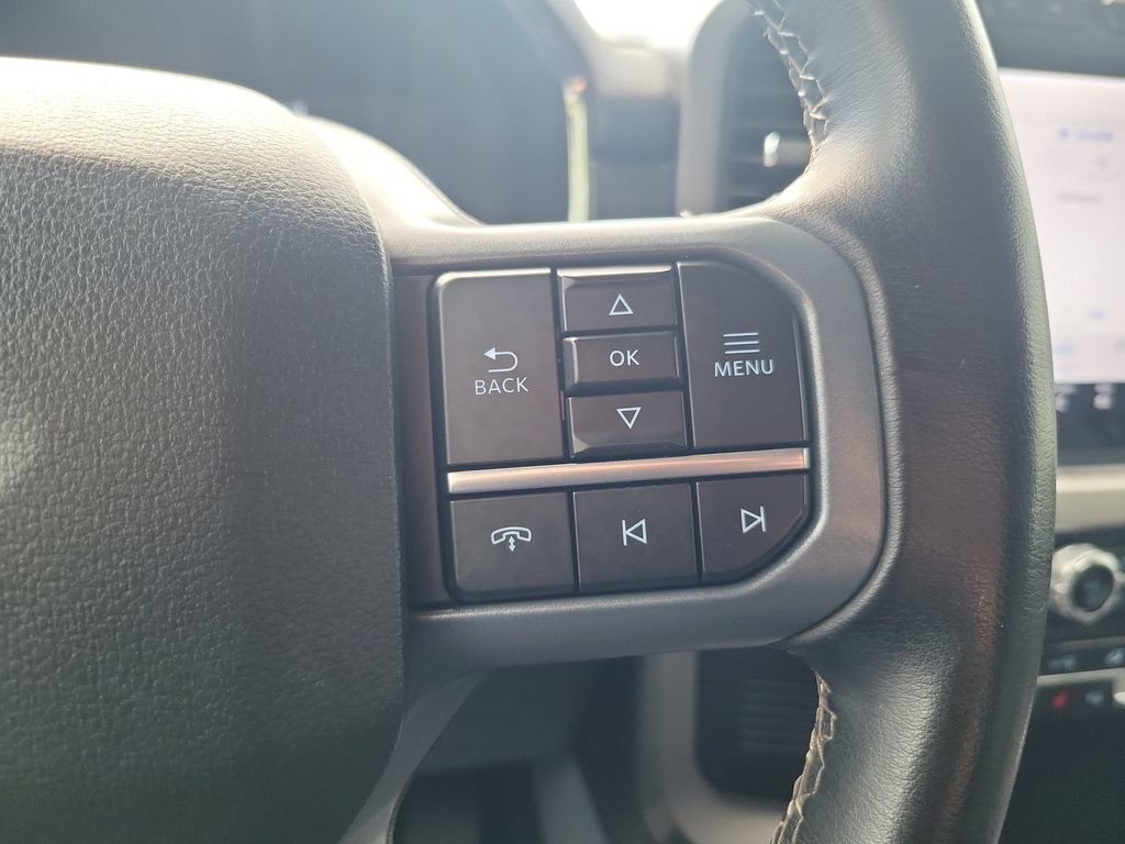 Used 2023 Ford F150 Lightning XLT AWD/4WD image 23