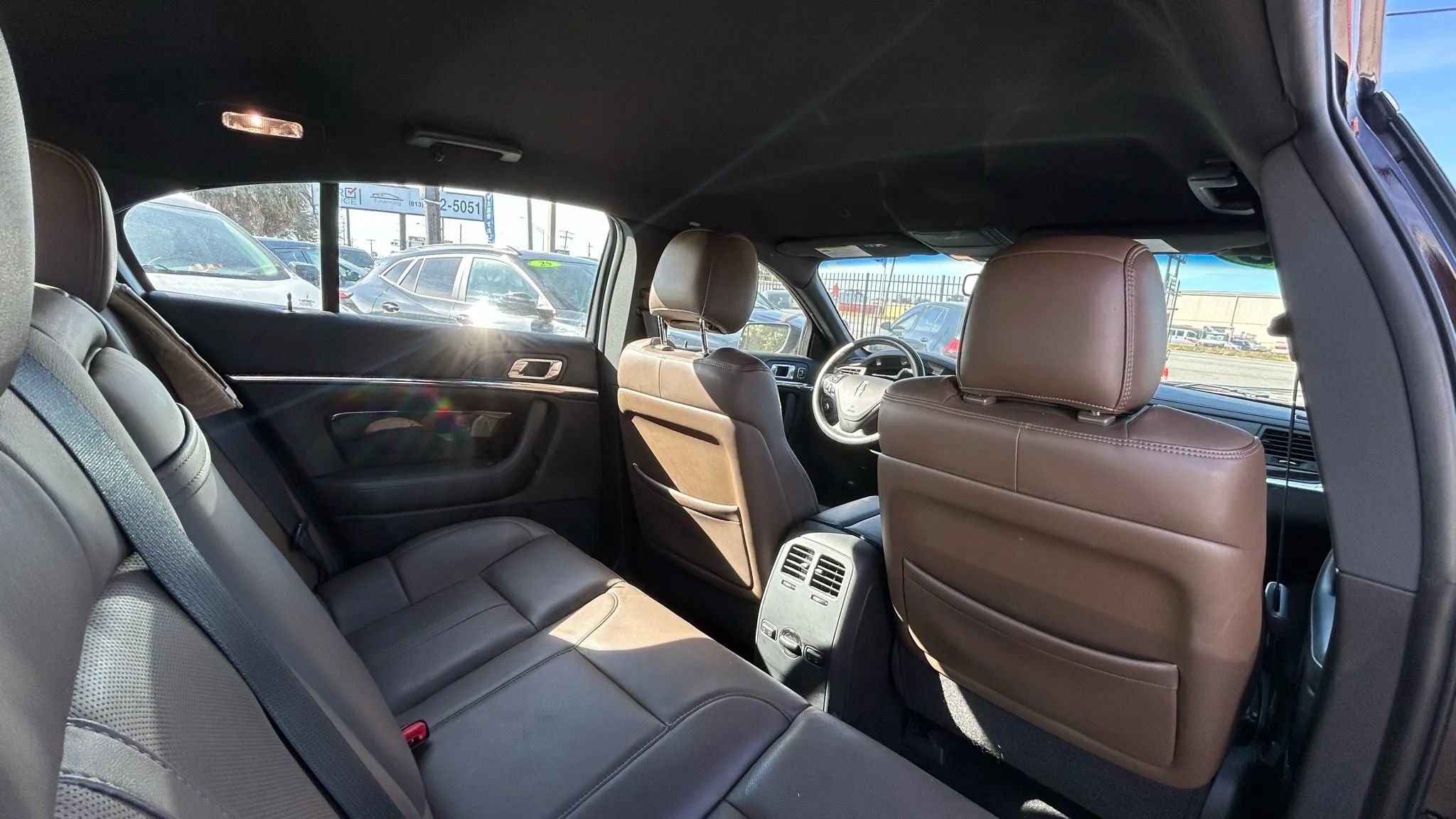 Used 2013 Lincoln MKS FWD image 17