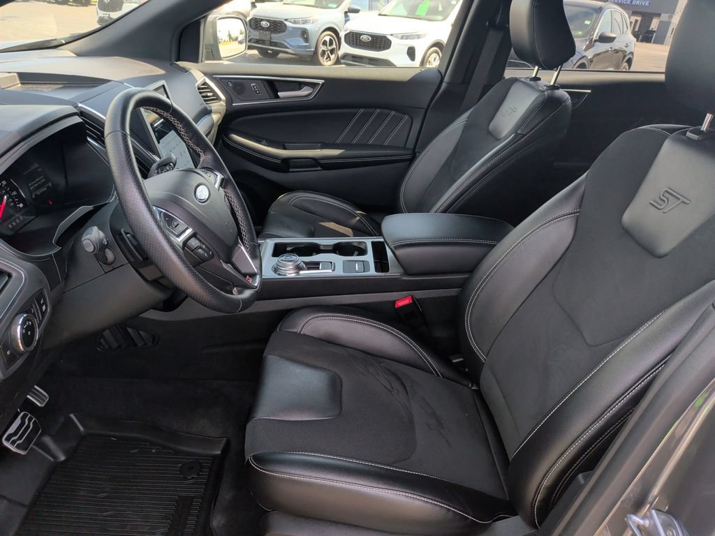 Certified 2023 Ford Edge ST AWD/4WD image 4