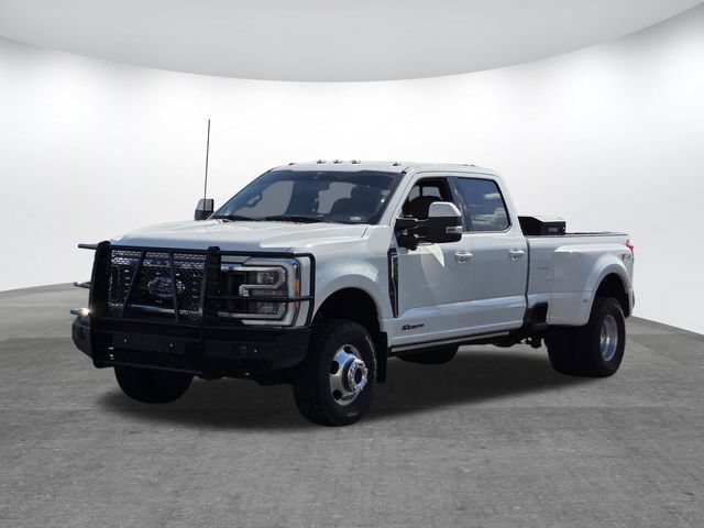 Used 2023 Ford F350 Lariat w/ Lariat Ultimate Package AWD/4WD image 7