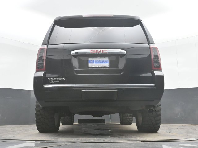 Used 2017 GMC Yukon Denali w/ Open Road Package AWD/4WD image 53