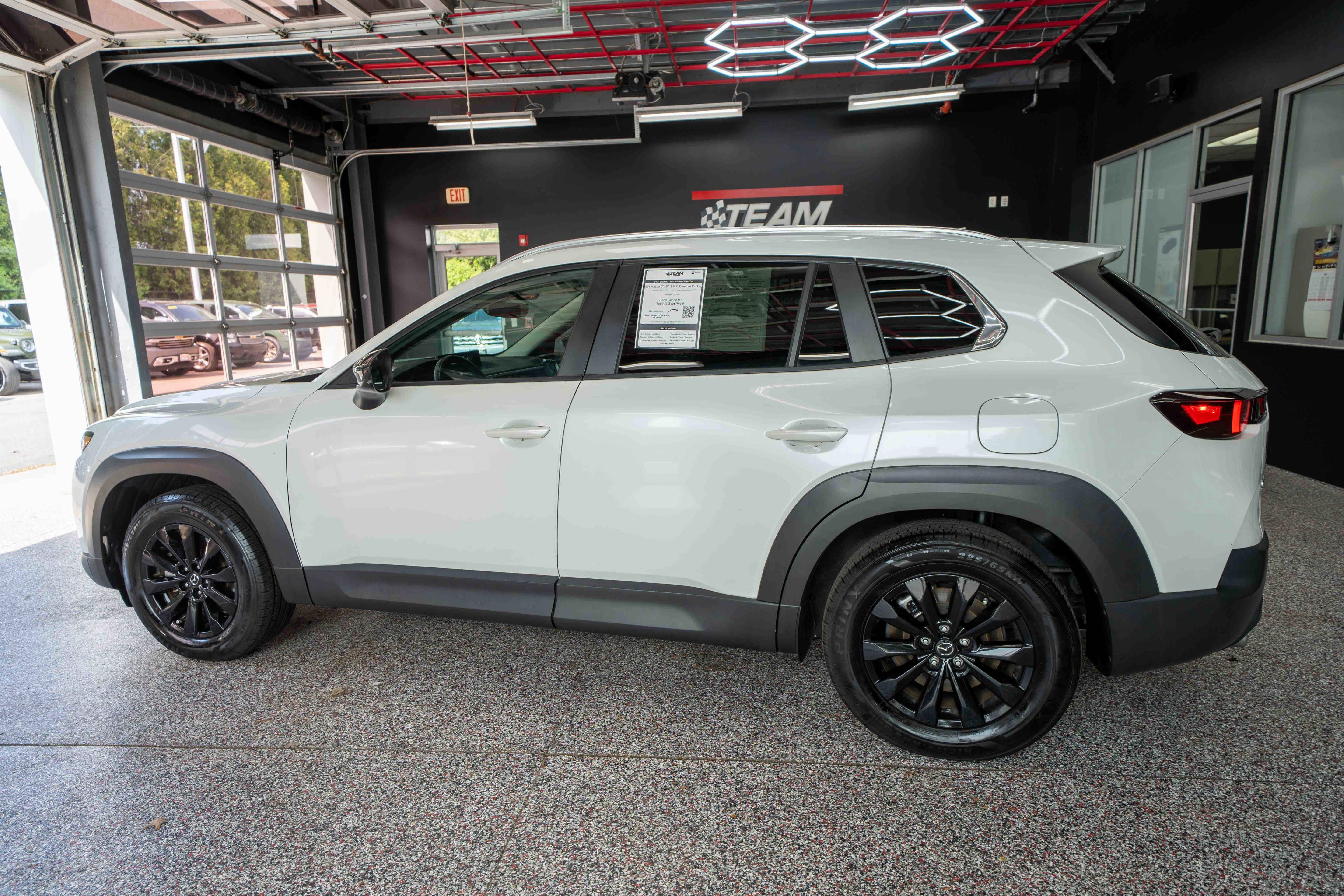 Used 2024 MAZDA CX-50 AWD 2.5 S w/ Cargo Package image 2