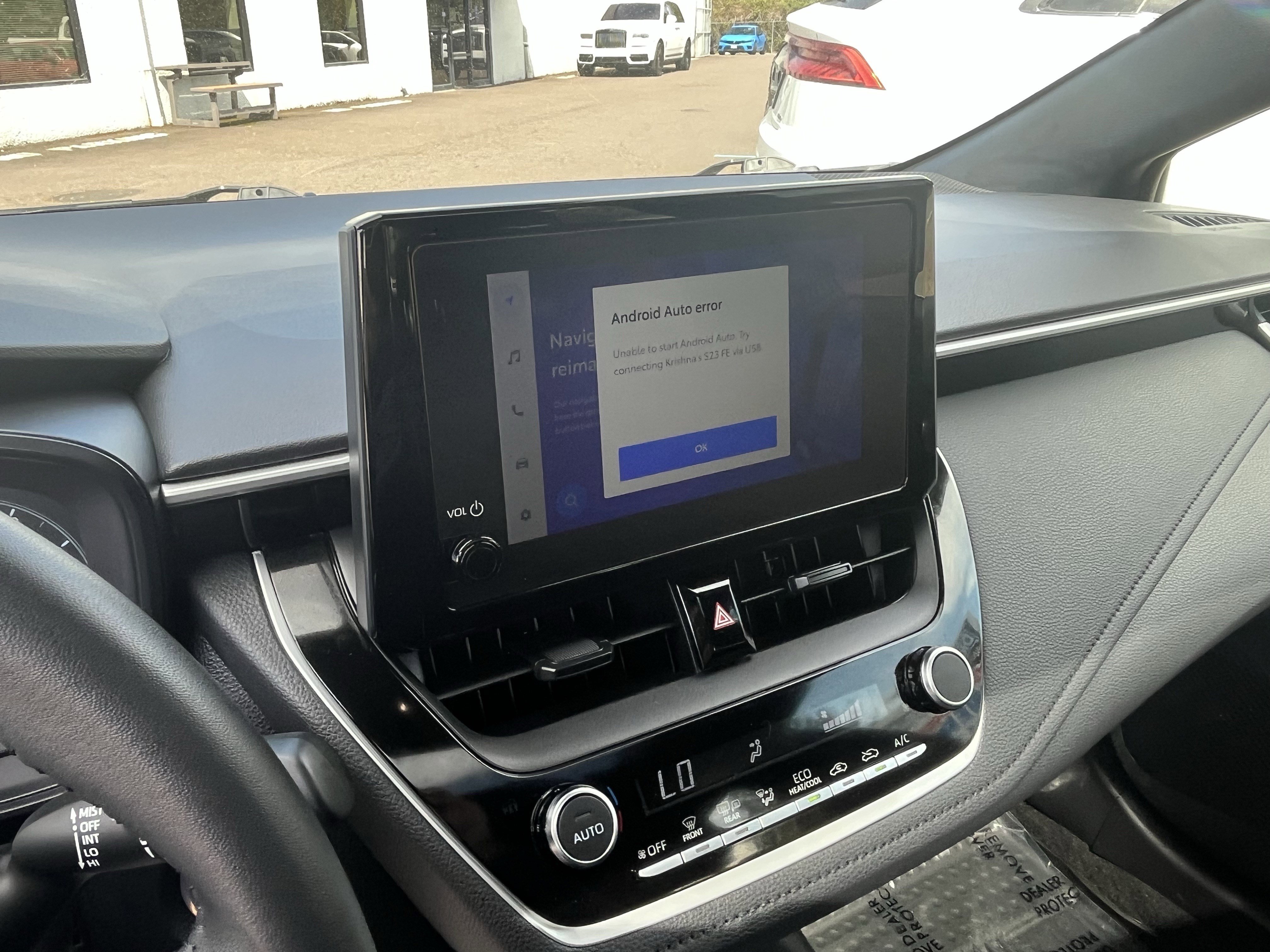 Used 2024 Toyota Corolla SE w/ SE Package FWD image 22