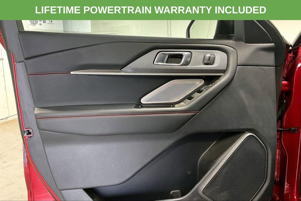 Used 2025 Ford Explorer ST AWD/4WD image 21