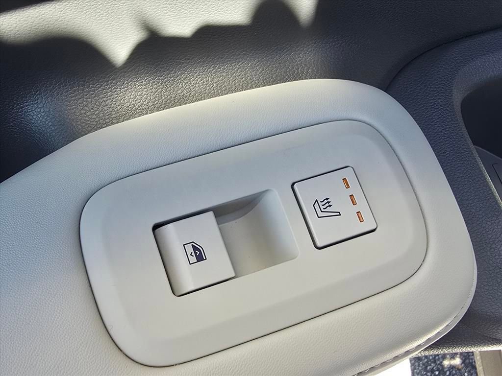 Used 2025 Hyundai Santa Fe Calligraphy image 12