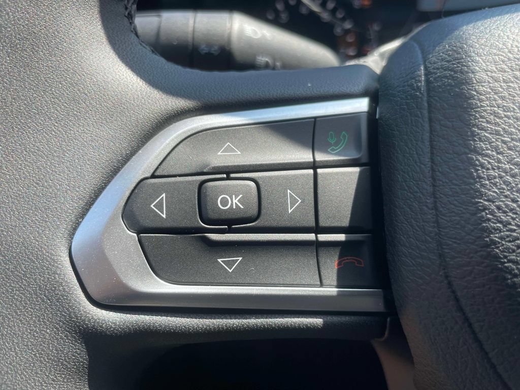 Used 2023 Jeep Compass Latitude w/ Convenience Group AWD/4WD image 19